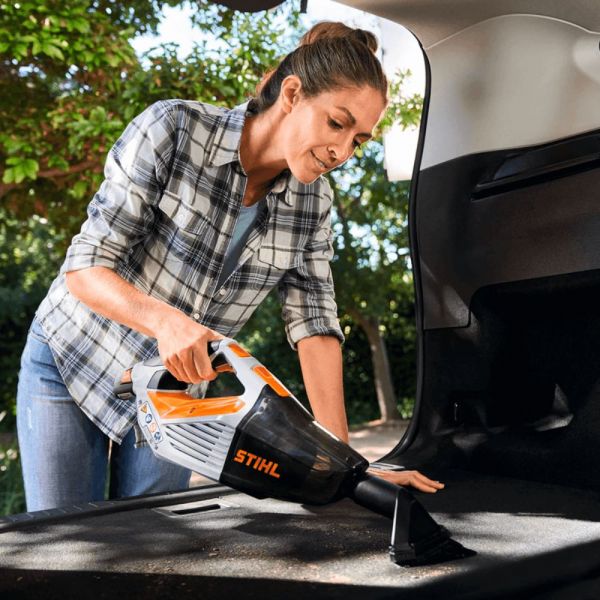 Aspirador de Pó Portátil SEA 20 com Bateria AS 2 + Carregador AL 1 220V Stihl