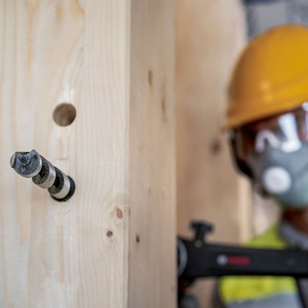 Broca Bosch em serpentina para madeira 20mm (encaixe 7/16