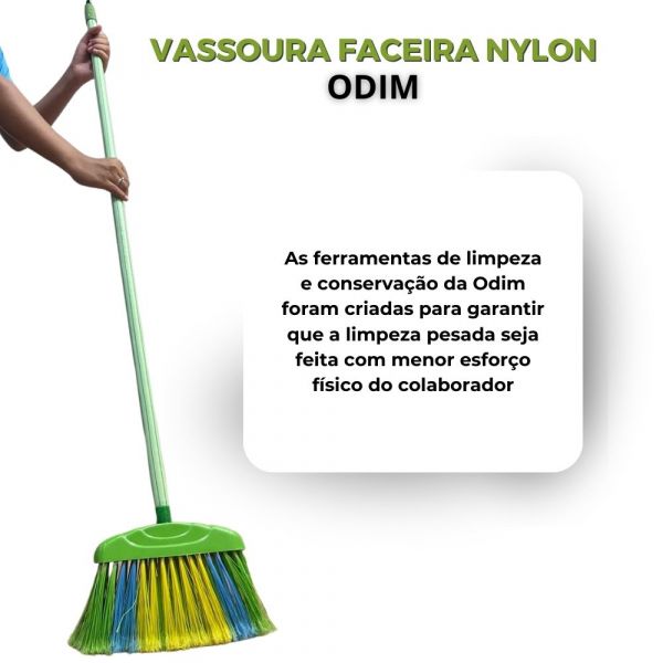Vassoura faceira 40cm Nylon com Cabo Odim