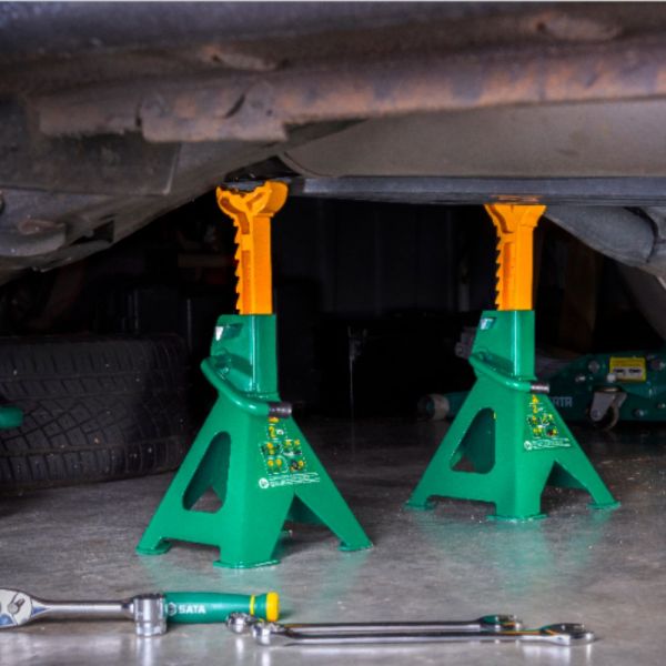 Par de Cavaletes para Veículos 2.000kg STAE5825L Sata