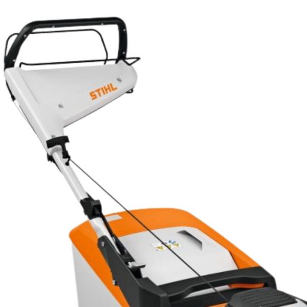Cortador de Grama a Combustão com Tração RM 253 T Stihl