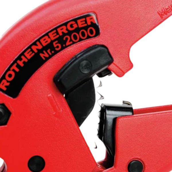 Cortador de Tubos Plástico 0 - 42mm Rocut 42TC Rothenberger
