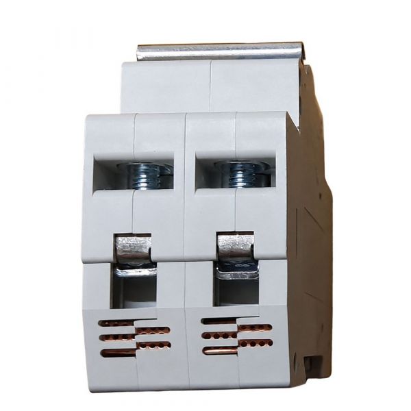 Disjuntor Solar CC Bipolar 16A 600Vdc ADBB7-63 Adels Panda Energia Solar