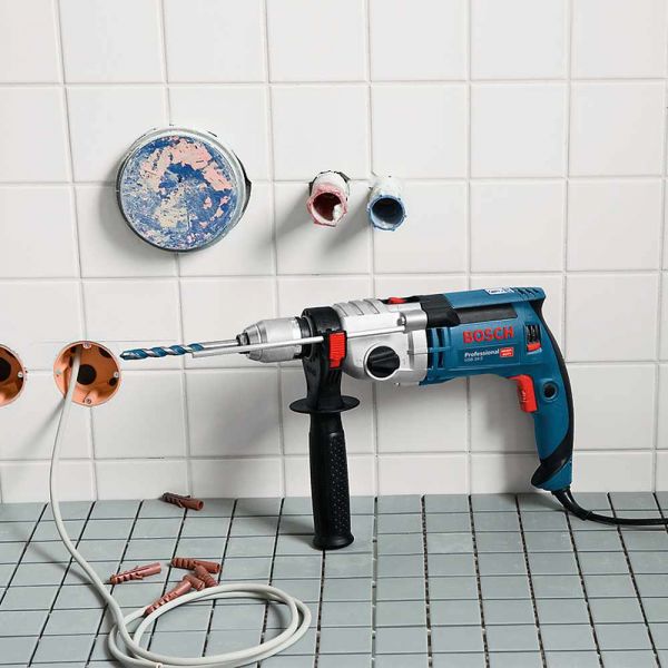 Furadeira de impacto Bosch GSB 24-2 1100W 220V em maleta