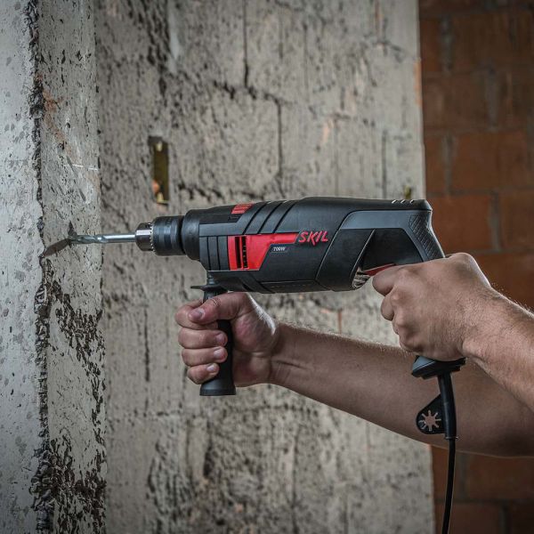 Furadeira de Impacto Skil 6060 700W 127V em maleta