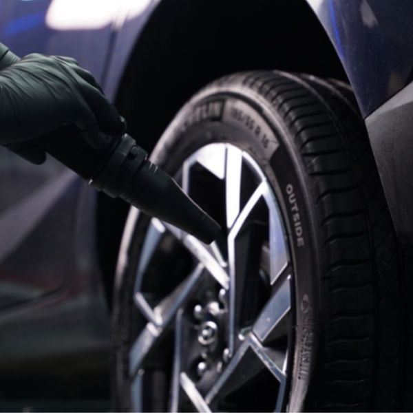 Limpa Pneu Borracha e Plástico Delet 1,5L Vonixx