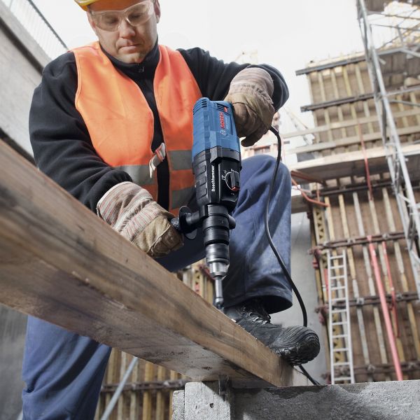 Martelete rompedor Bosch GBH 2-24 D 820W 220V