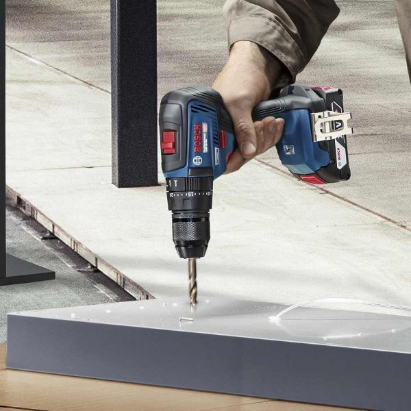 Parafusadeira Furadeira Impacto Brushless Bosch GSB 18V-50-1B5F | 1 bateria e carregador