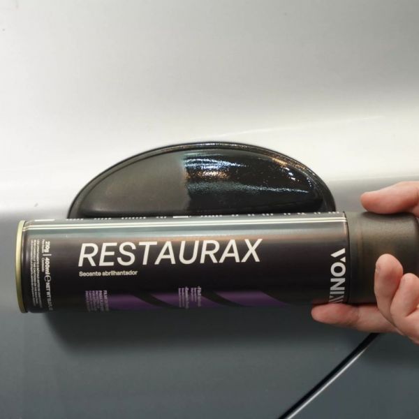 Restaurador de Plástico Aerossol Restaurax 500ml Vonixx