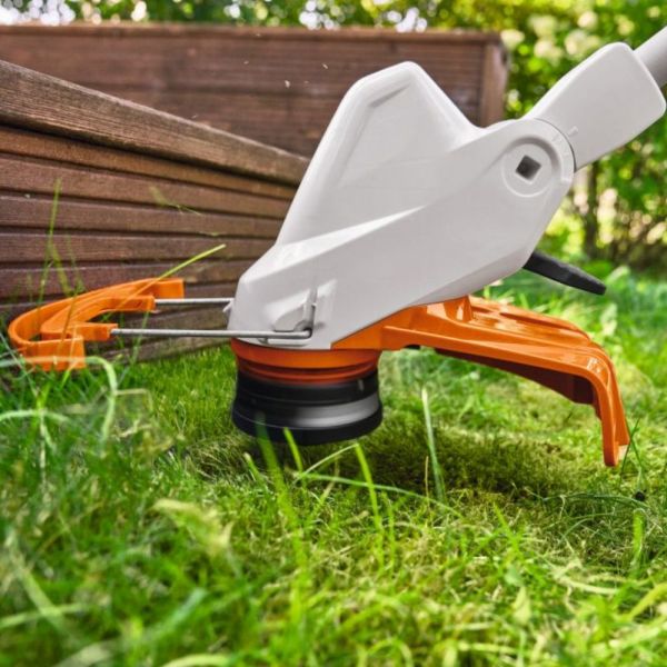 Roçadeira FSA 50 AK com Bateria e Carregador Stihl