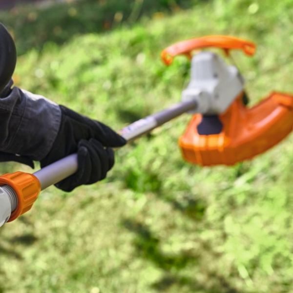 Roçadeira FSA 50 AK com Bateria e Carregador Stihl