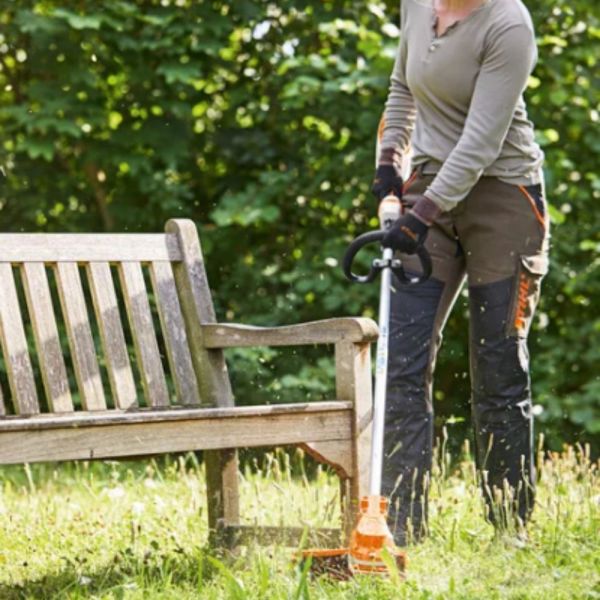 Roçadeira FSA 86 R sem Bateria 220V Stihl