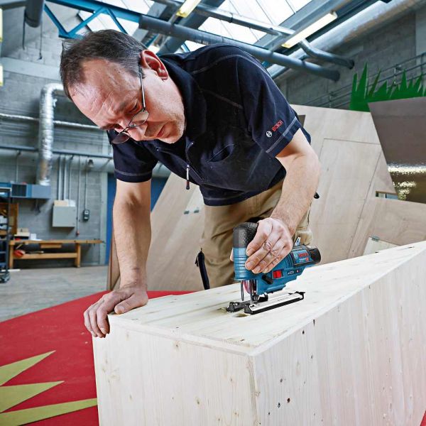 Serra tico-tico à bateria Bosch GST 12V-70, 12V SB, Brushless