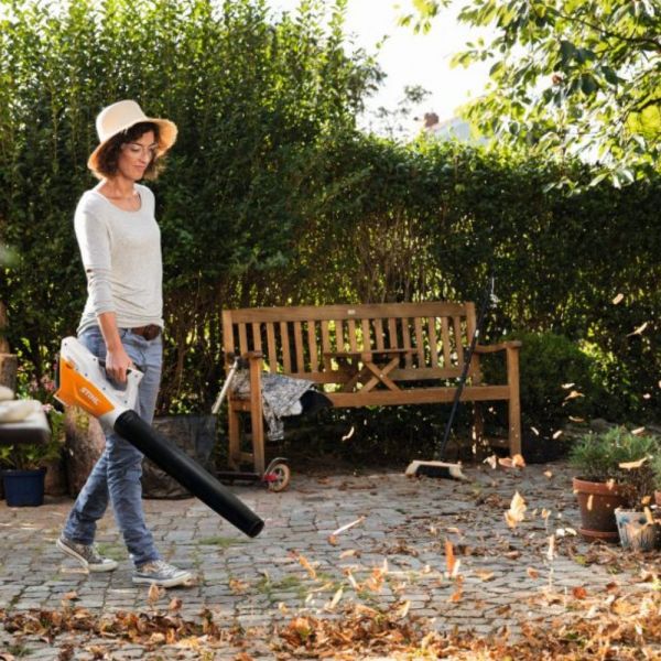 Soprador a Bateria BGA 45 220V Stihl