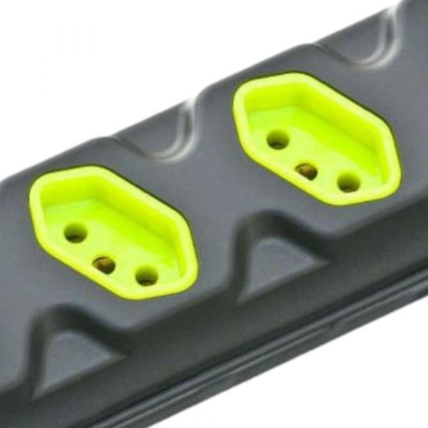 Tomada em Barra 4 Entradas Tripolar 20A Preto e Verde Fiolux